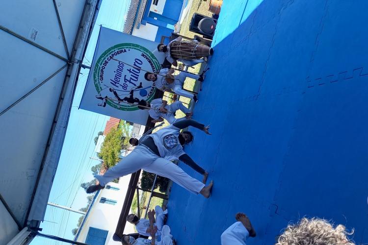 Projeto Meninos do Futuro realiza Roda em comemoração ao Dia do Capoeirista
